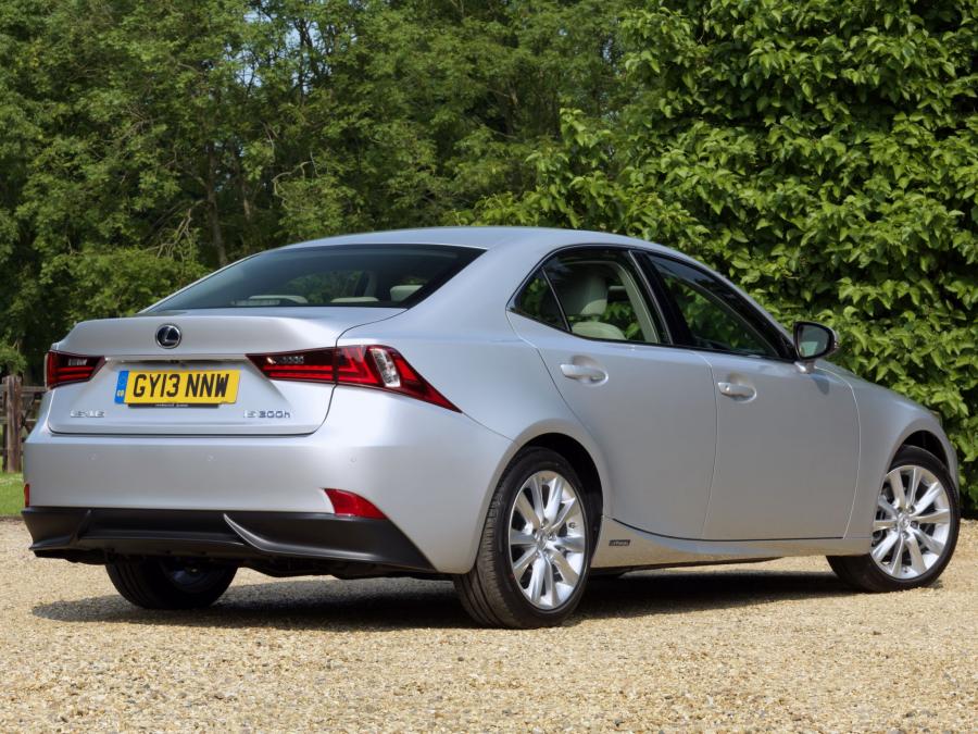 Lexus IS300h 2013 года  (UK) (фото 3 из 12)